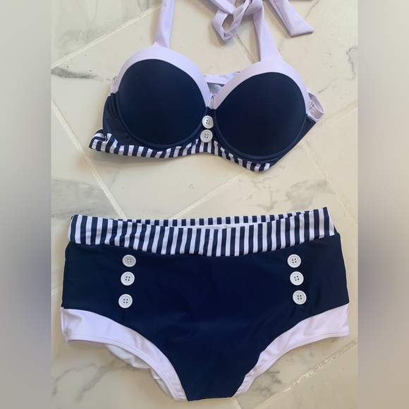 High Waist Bikini - Picture 3 of 5